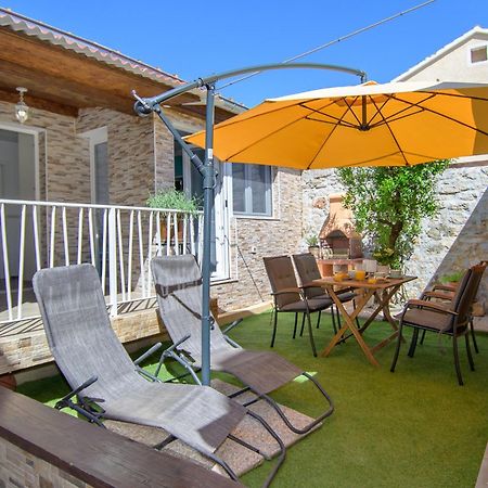 Apartman Dana Kastelir-Labinci Zewnętrze zdjęcie